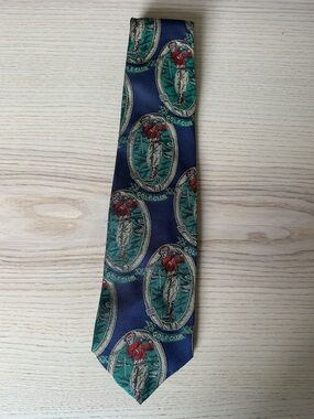 Classic Golf Motif Men's Tie in Navy and Green
